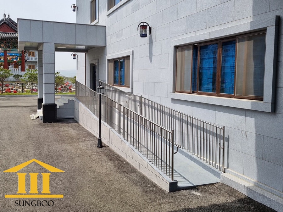 여주 모 사찰 내 난간 공사